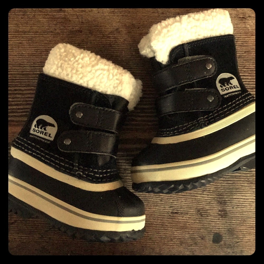 Sorel infant boots